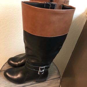 Black and cognac boots